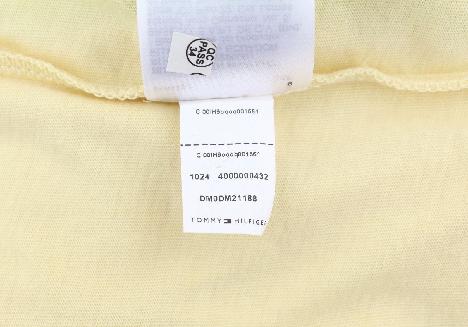 Tommy Hilfiger SLIM LINEAR CHES L Custard Crew Neck 87699 Size US L / EU 52-54 / 3 - 10 Thumbnail