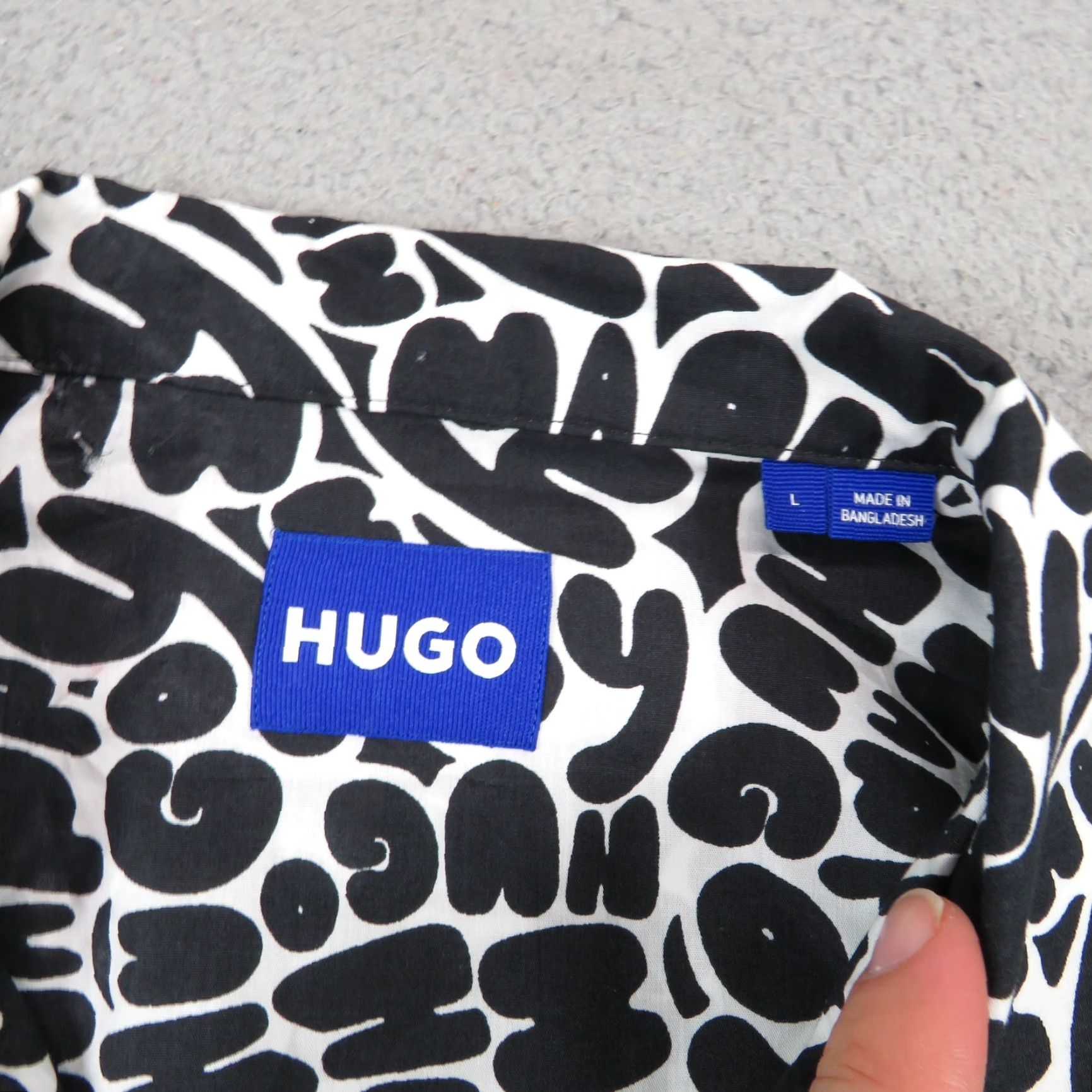Hugo Boss HUGO Shirt Mens L Oversized All Over Graphic Logo Print Camp Collar Poplin Shirt Mens L Black Graphic Print All Seasons Oversized HUGO BOSS Mens Shirt Size US L / EU 52-54 / 3 - 5 Thumbnail