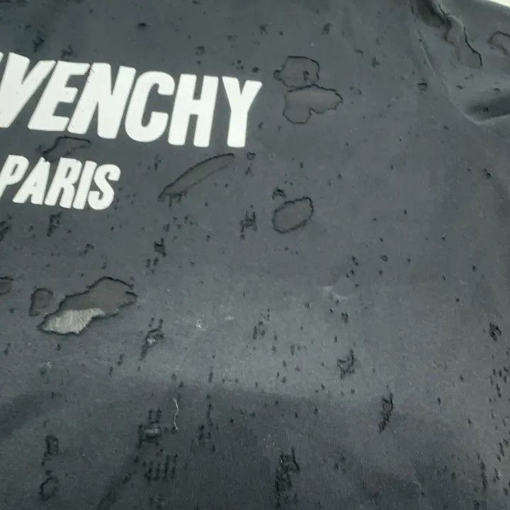 Givenchy Givenchy Givenchy Black Distressed Logo TShirt -2507 Size US XS / EU 42 / 0 - 5 Thumbnail