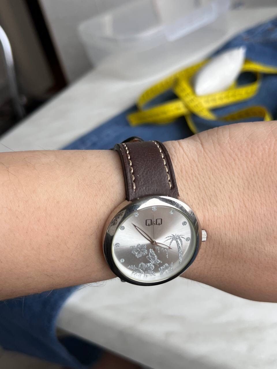 Japanese Brand × Vintage Vintage 🌸 Flowers Dial Japanese style futuristic Watch Size ONE SIZE - 6 Thumbnail
