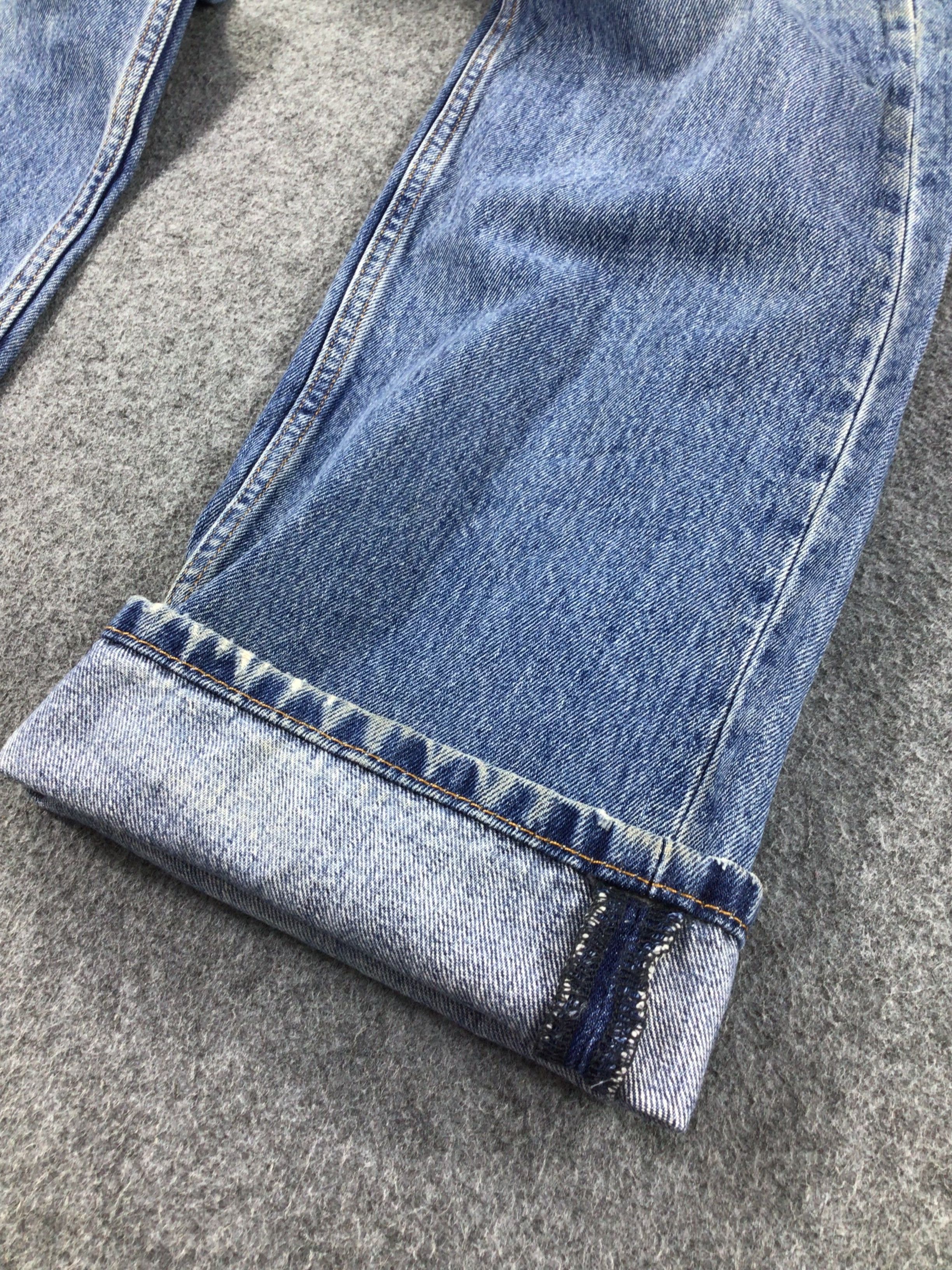 Levi's Vintage Blue Wash Levis 505 Jeans -J865 Size US 35 - 6 Thumbnail