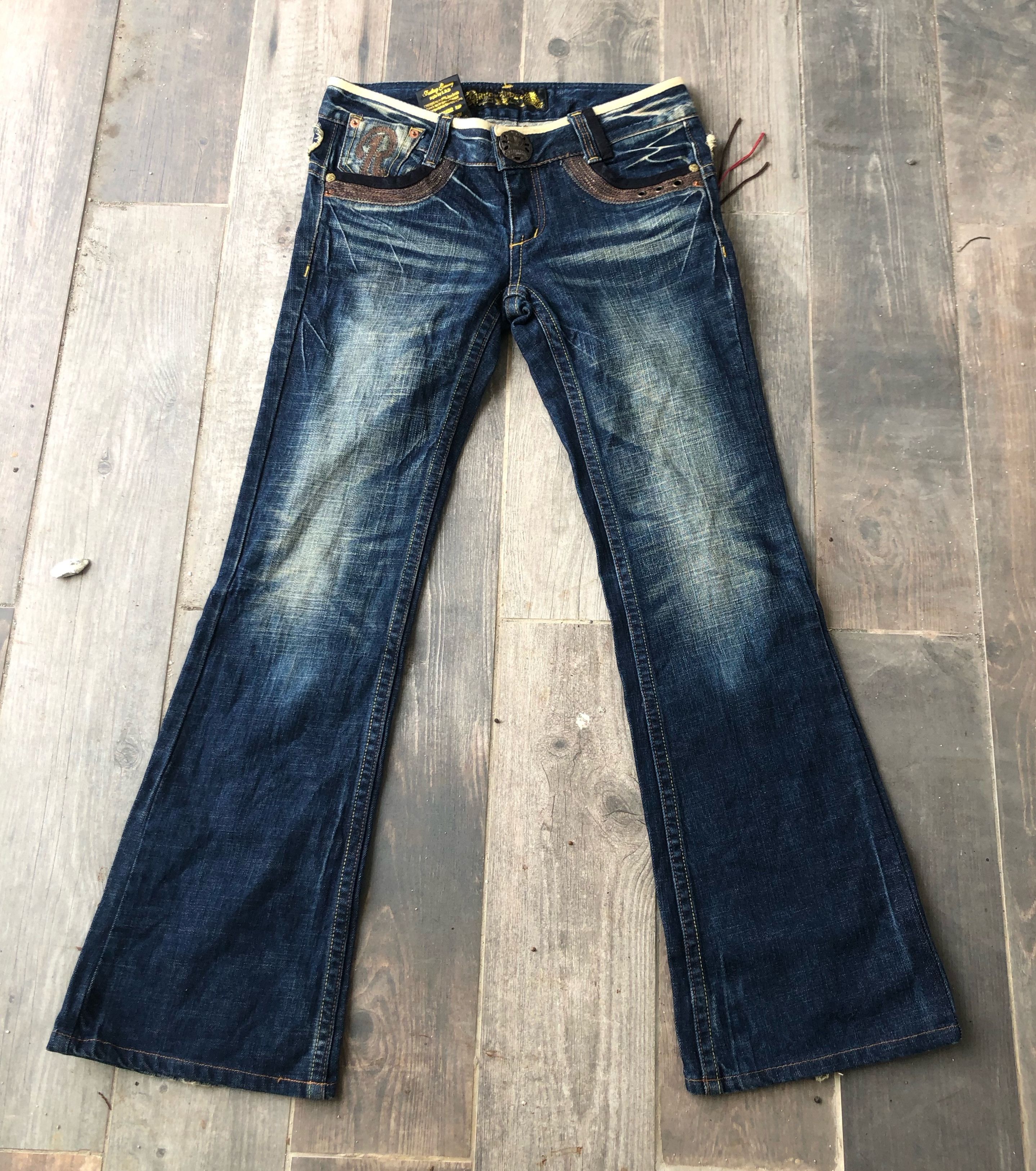 Japanese Brand 🔥Red Pepper Embroidery Flare Jeans🔥 Size US 30 / EU 46 - 2 Thumbnail