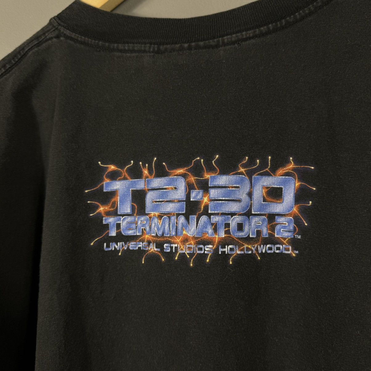 Vintage Vintage 90s Terminator 2 Universal Studios Schwarnegger Tee Size US L / EU 52-54 / 3 - 7 Thumbnail