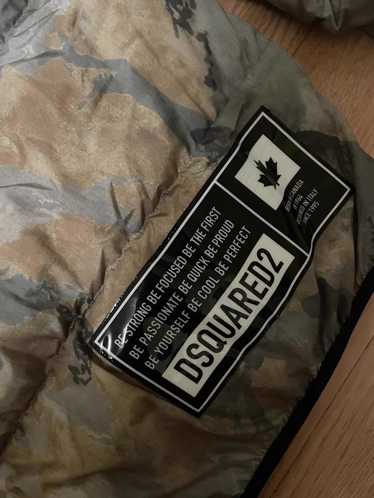 Dsquared2 DSQUARED2 Camouflage Down Jacket Q4 Size US L / EU 52-54 / 3 - 4 Thumbnail