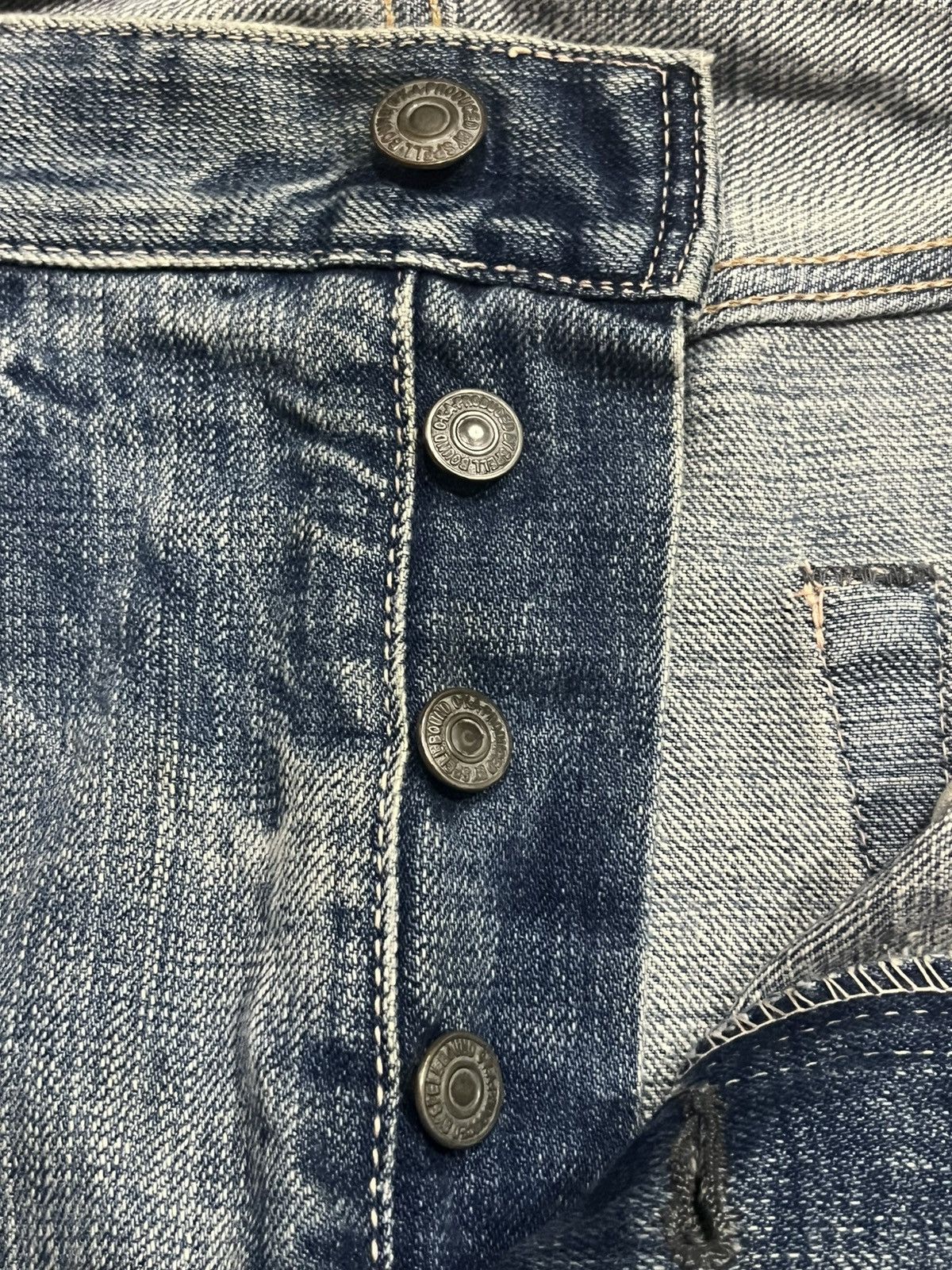Spellbound ⚡️Distressed⚡️Vintage Japan Spellbound Whisker Blue Wash Jeans Size US 32 / EU 48 - 6 Thumbnail