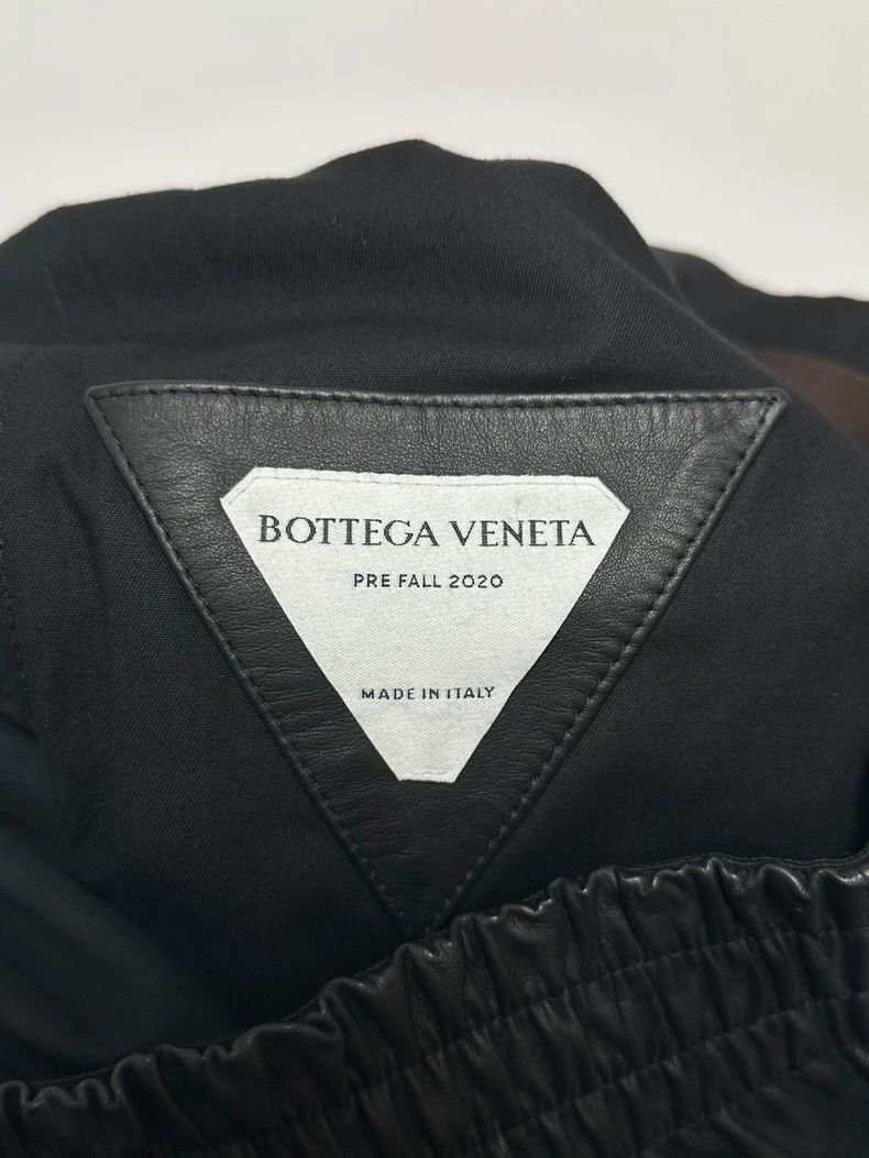 Bottega Veneta Bottega Veneta Black Leather Boxing Shorts-yf-2508 Size US 30 / EU 46 - 4 Thumbnail