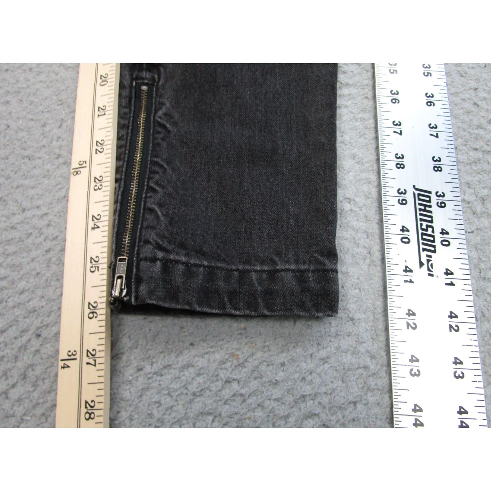 I Love Ugly VINTAGE I Love Ugly Men's Jogger Pants 31 Inch Waist Size M Black Distressed Denim Tapered Zippered Ankle Pockets Size US 31 - 2 Thumbnail