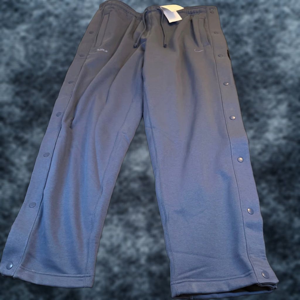 Nike Nike Lebron Therma-FIT Track Pants Sweatpants Blue Mens XL NWT Size US 36 / EU 52 - 1 Thumbnail