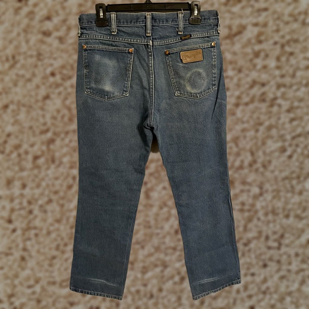 Wrangler VINTAGE Wrangler Jeans Mens 32x28.5 Denim Blue Distressed Dip Can Made in USA Size US 32 / EU 48 - 1 Thumbnail
