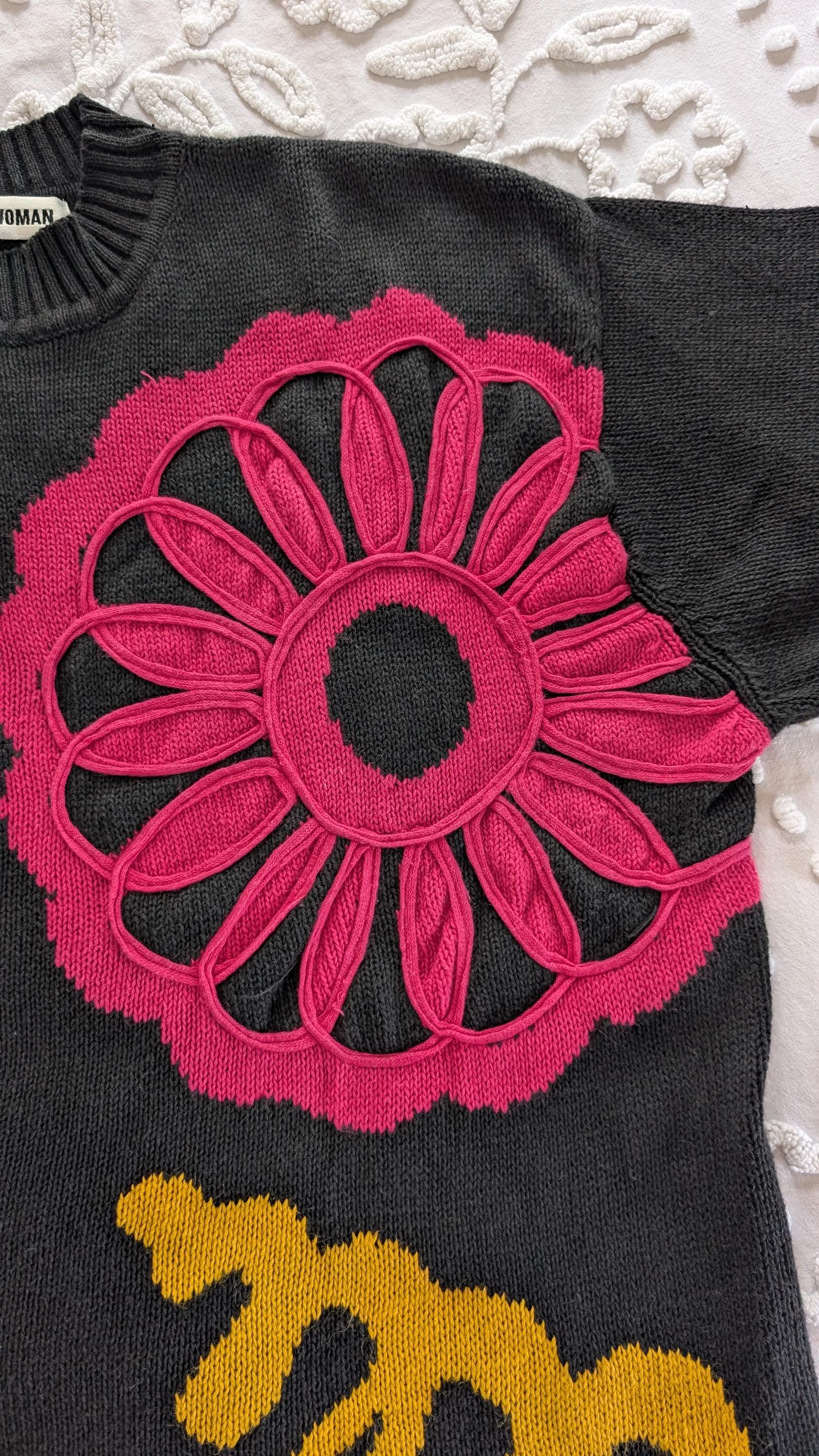 Vintage 80s/90s Black Funky Flower Knit Sweater