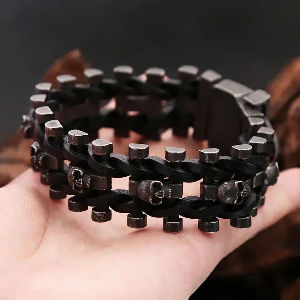 Vintage Vintage Gothic Domineering Skeleton Bracelet Size ONE SIZE - 5 Thumbnail