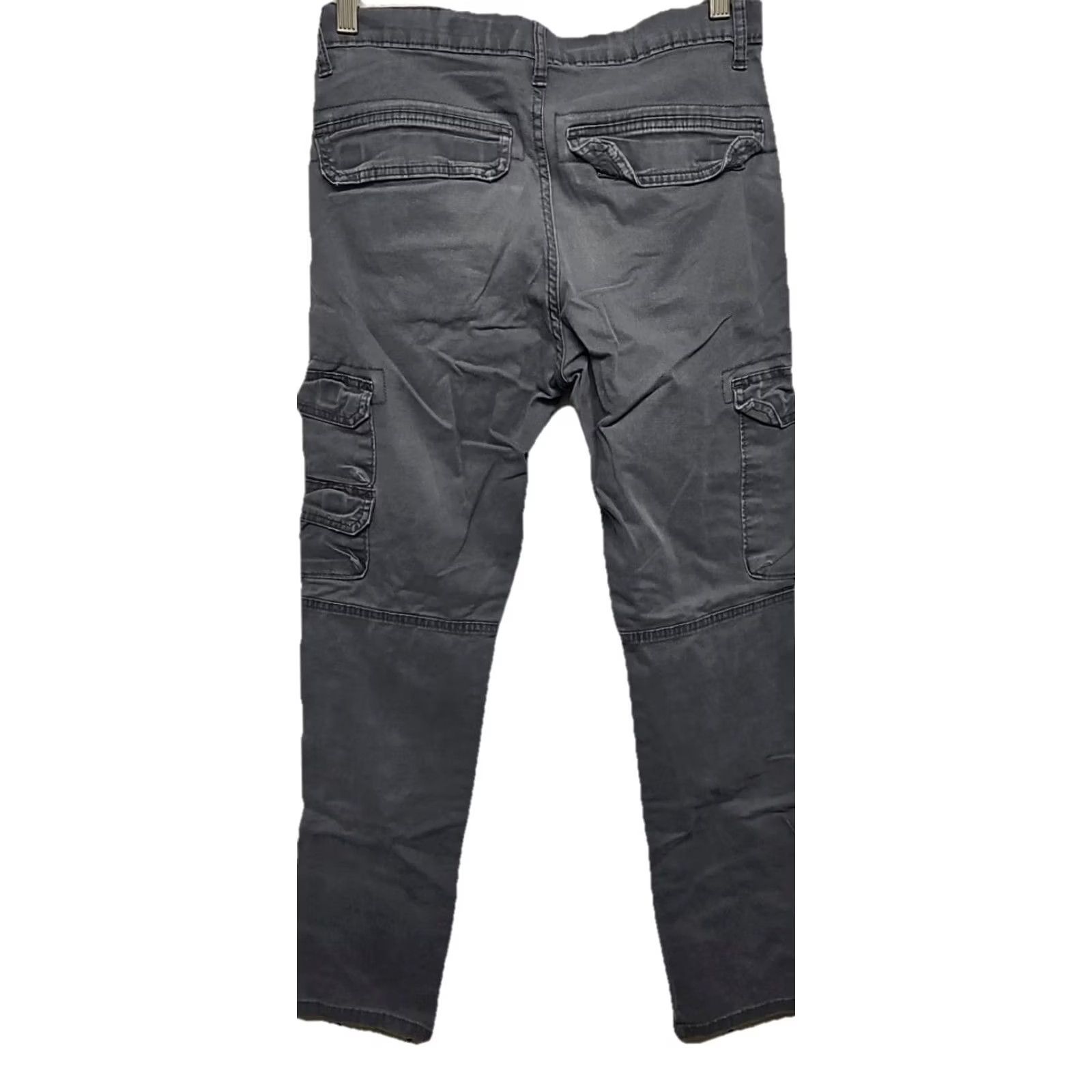 Wrangler Wrangler Cargo Pants Gray Stretch Cotton Regular Taper 30x32 Men’s Regular Inseam 32” Zip Button Flat Front Canvas Logo Zipper Size US 30 / EU 46 - 4 Thumbnail