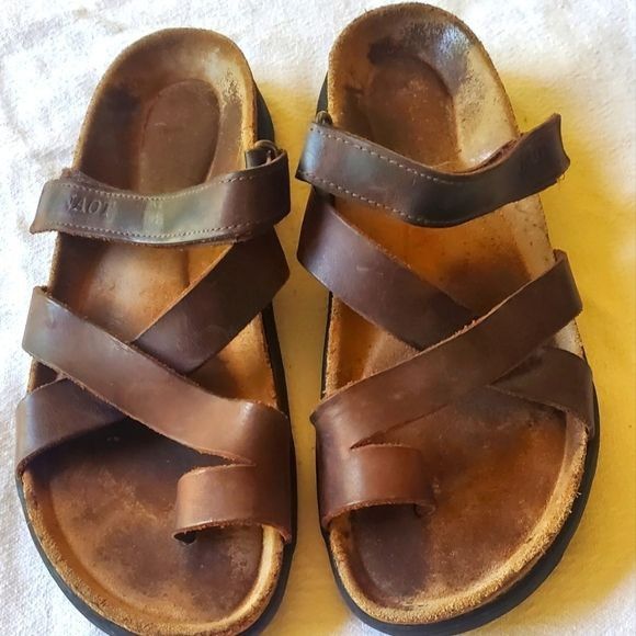 Vintage NAOT Adjustable Strap Brown Toe Hold Sz. 41 (8-8.5) Sandals Size US 8 / IT 38 - 1 Thumbnail