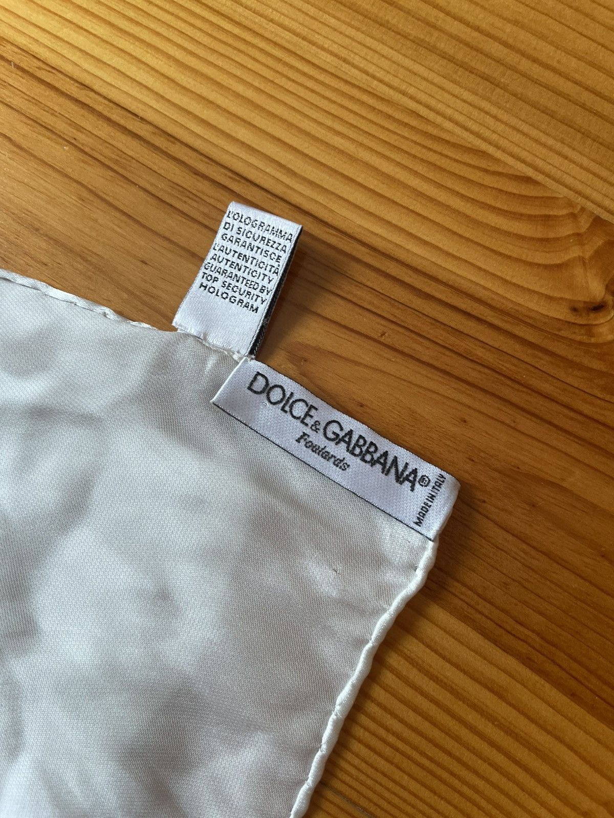 Dolce & Gabbana Dolce & Gabbana Vintage Monogram Silk Scarf Made in Italy Size ONE SIZE - 3 Thumbnail