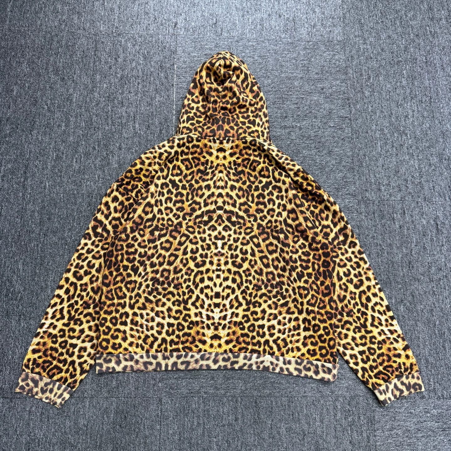 Celine Celine Leopard Print Hoodie M Size US M / EU 48-50 / 2 - 5 Thumbnail