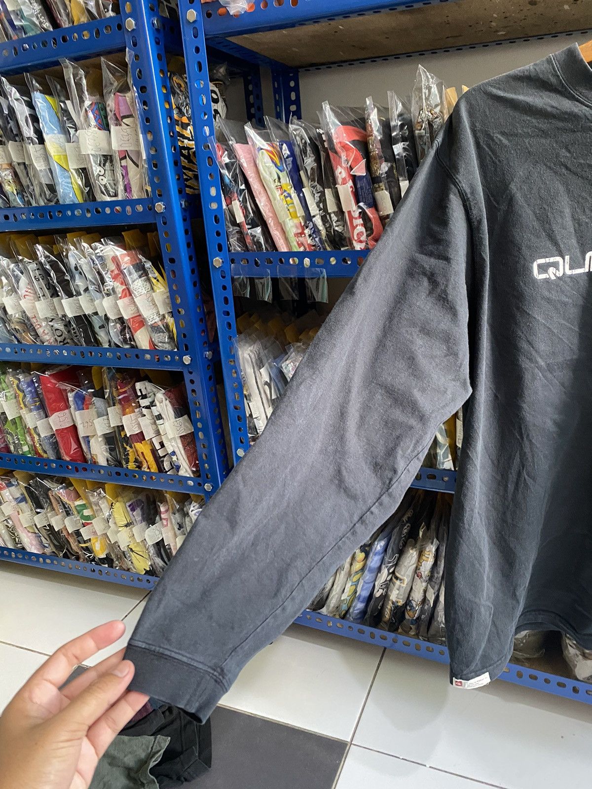 Quiksilver QUIKSILVER TSHIRT Size US L / EU 52-54 / 3 - 6 Thumbnail