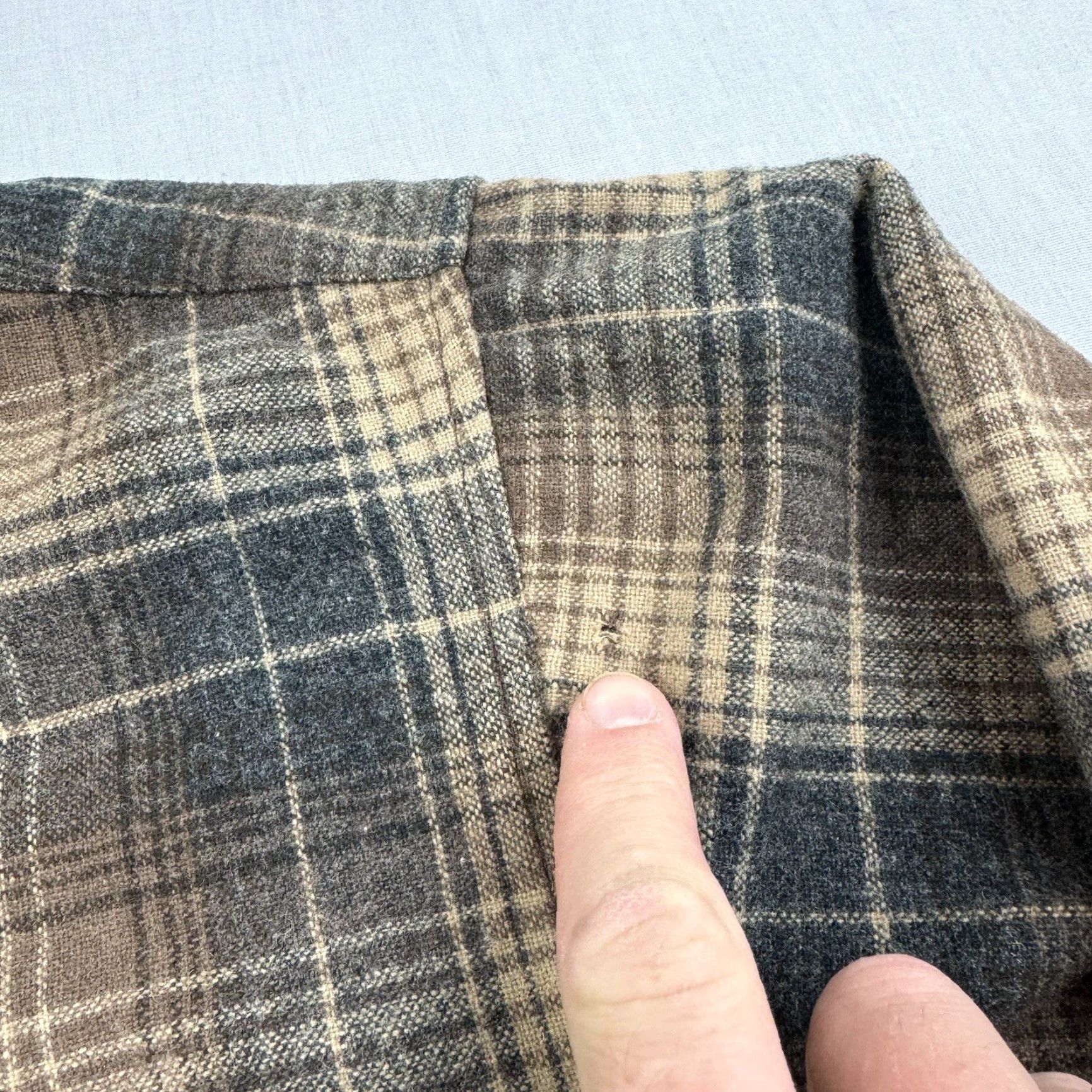 Vintage VINTAGE Outdoor Exchange Button Up Adult Large Brown Plaid Flannel Collar Nature Mens Size US L / EU 52-54 / 3 - 4 Thumbnail