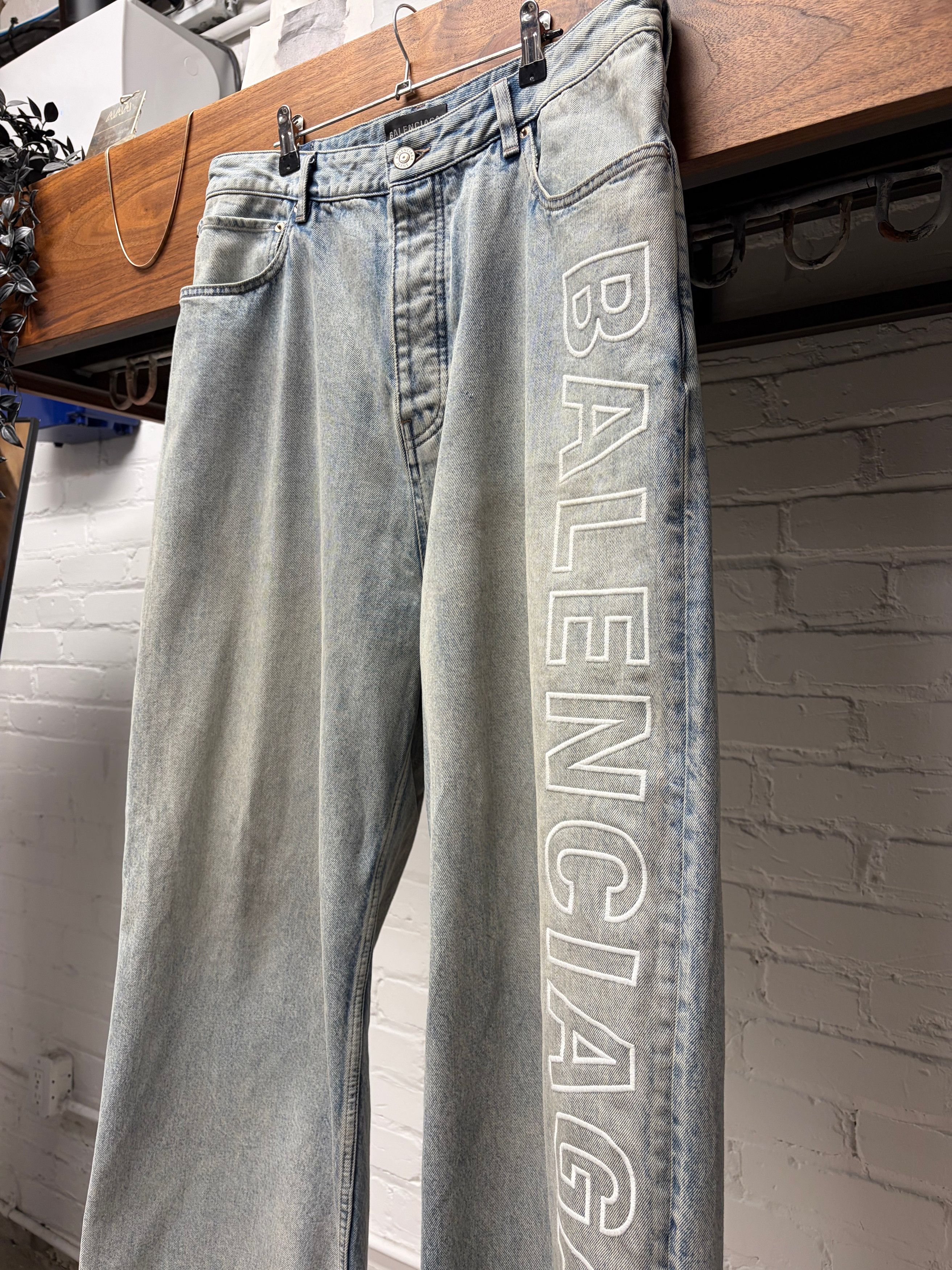 Balenciaga SS2024 Balenciaga ‘Outline’ Washed Blue Baggy Denim Size US 34 / EU 50 - 2 Thumbnail