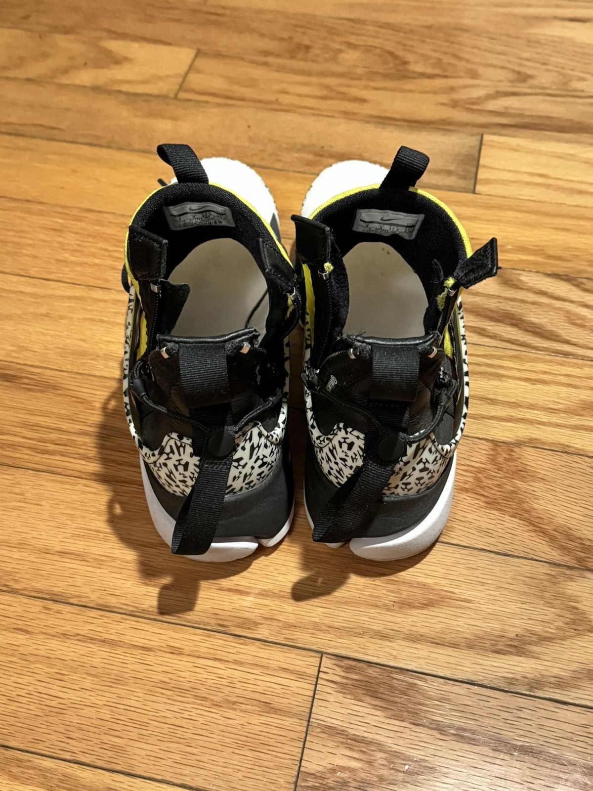 Acronym × Nike Nike X Acronym Air Presto Mid Size US 9 / EU 42 - 4 Thumbnail