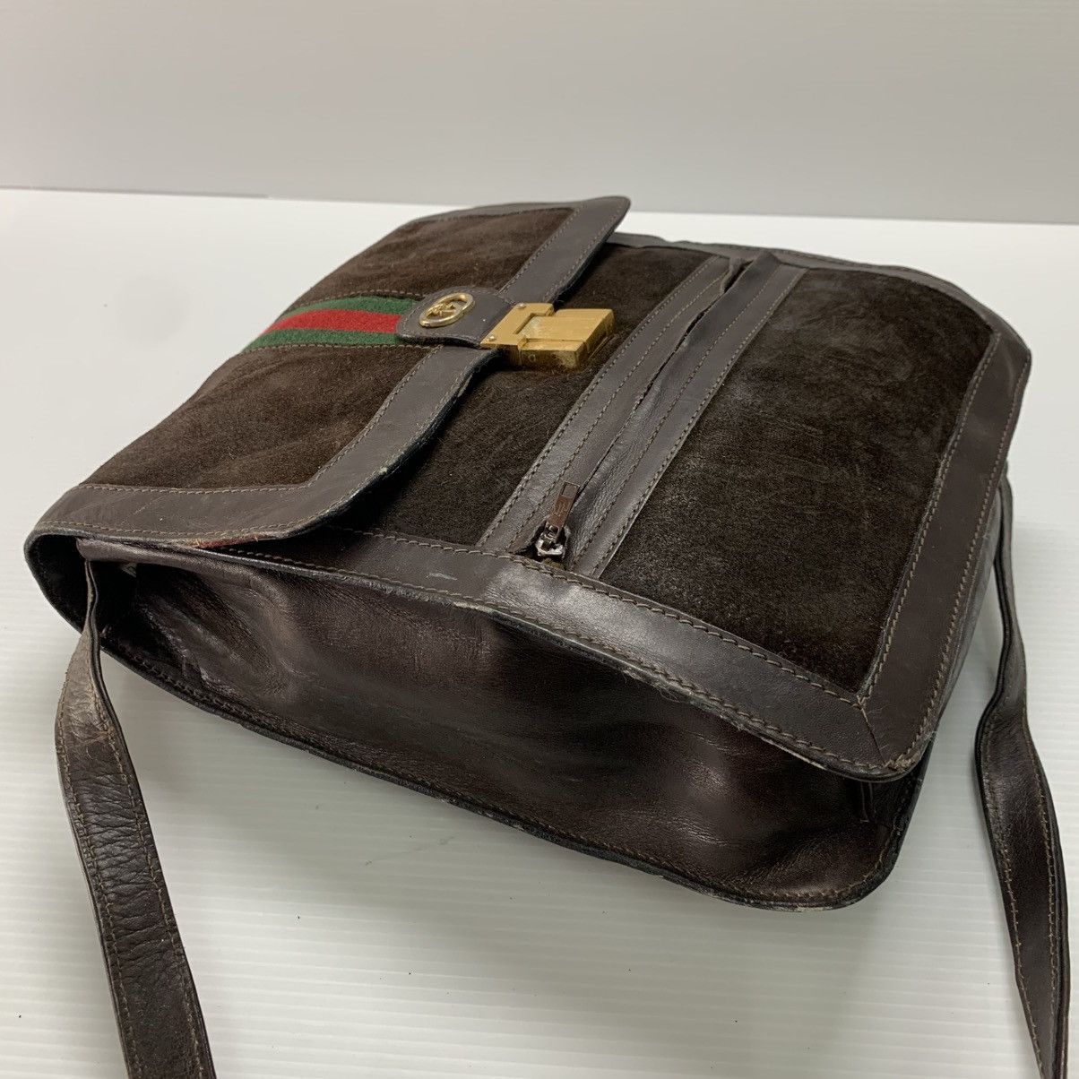Gucci Gucci Parfums Suede Leather Slingbag Size ONE SIZE - 4 Thumbnail