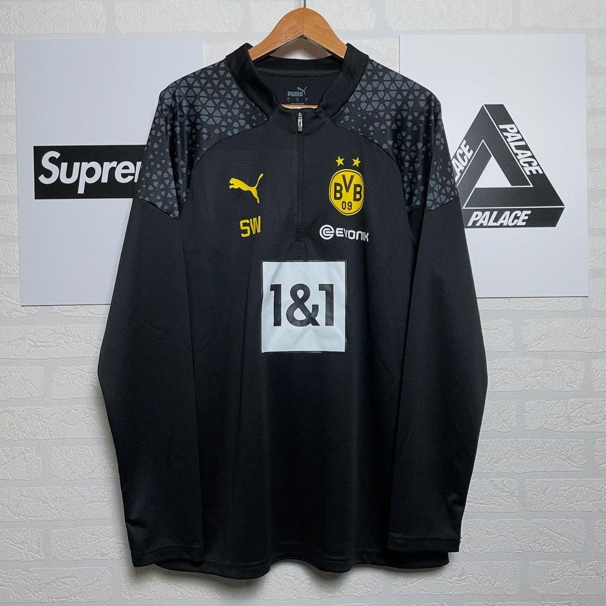 Puma Training jersey half zip long sleeve Borussia Dortmund Puma Size US L / EU 52-54 / 3 - 1 Thumbnail