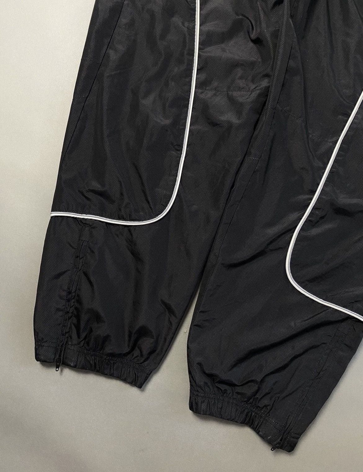 Vintage Nike Air Max LTD vintage black red track pants swoosh 2000s Size US 38 / EU 54 - 4 Thumbnail