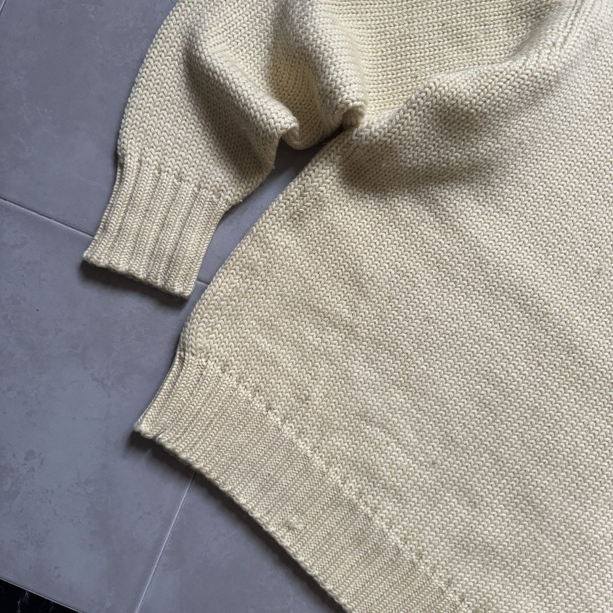 Polo Ralph Lauren Polo Ralph Lauren 90's Heavy Wool Crest Logo Ivory Knit Size US M / EU 48-50 / 2 - 7 Thumbnail