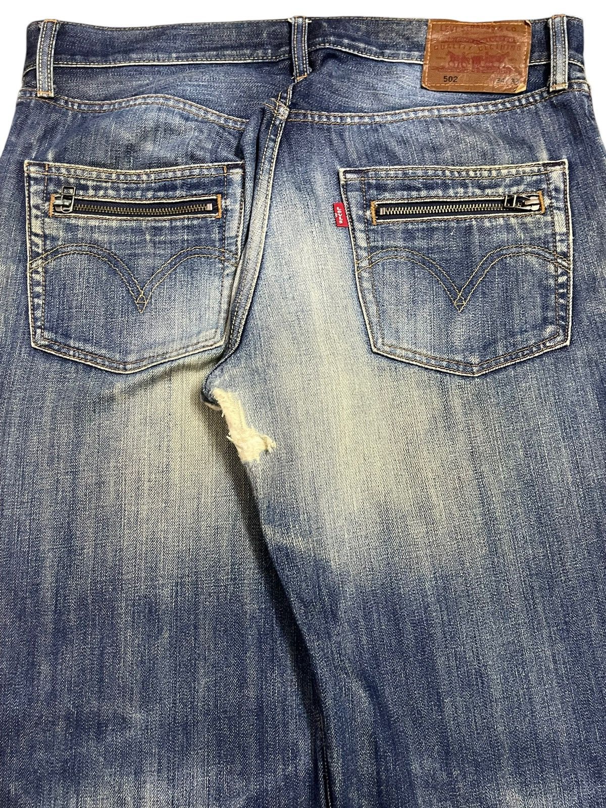 Levi's Vintage Levis 502 Blue Faded Wash Style Baggy Jeans Size US 36 / EU 52 - 6 Thumbnail