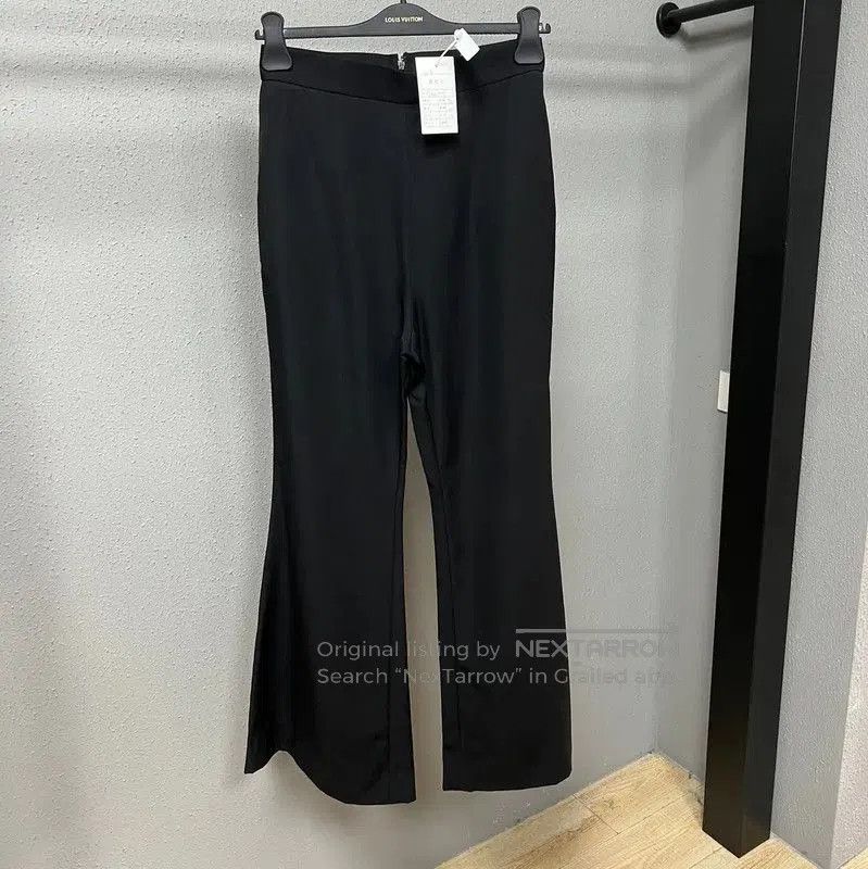 Balmain Balmain Black Wool Casual Pants for Women . Size 33" - 1 Thumbnail