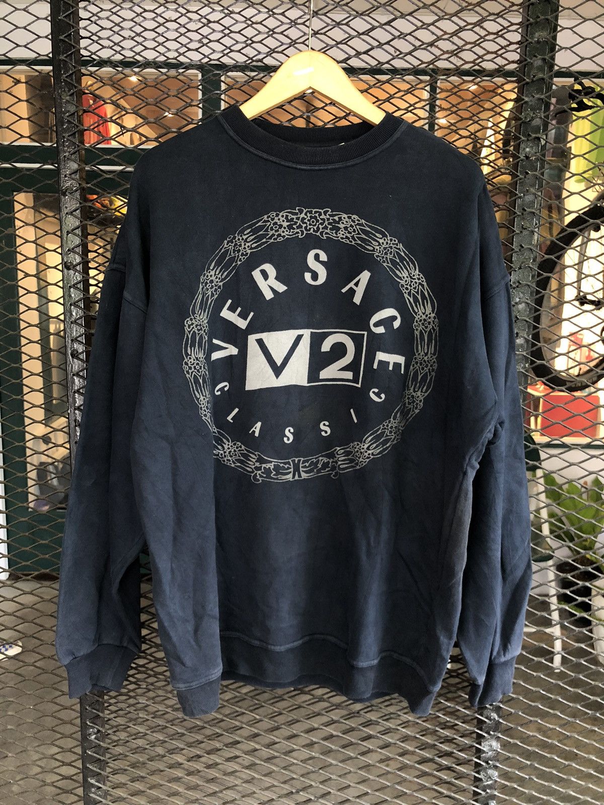 Versace × Vintage VERSACE CLASSIC V2 BIG LOGO SWEATSHIRT Size US L / EU 52-54 / 3 - 1 Thumbnail