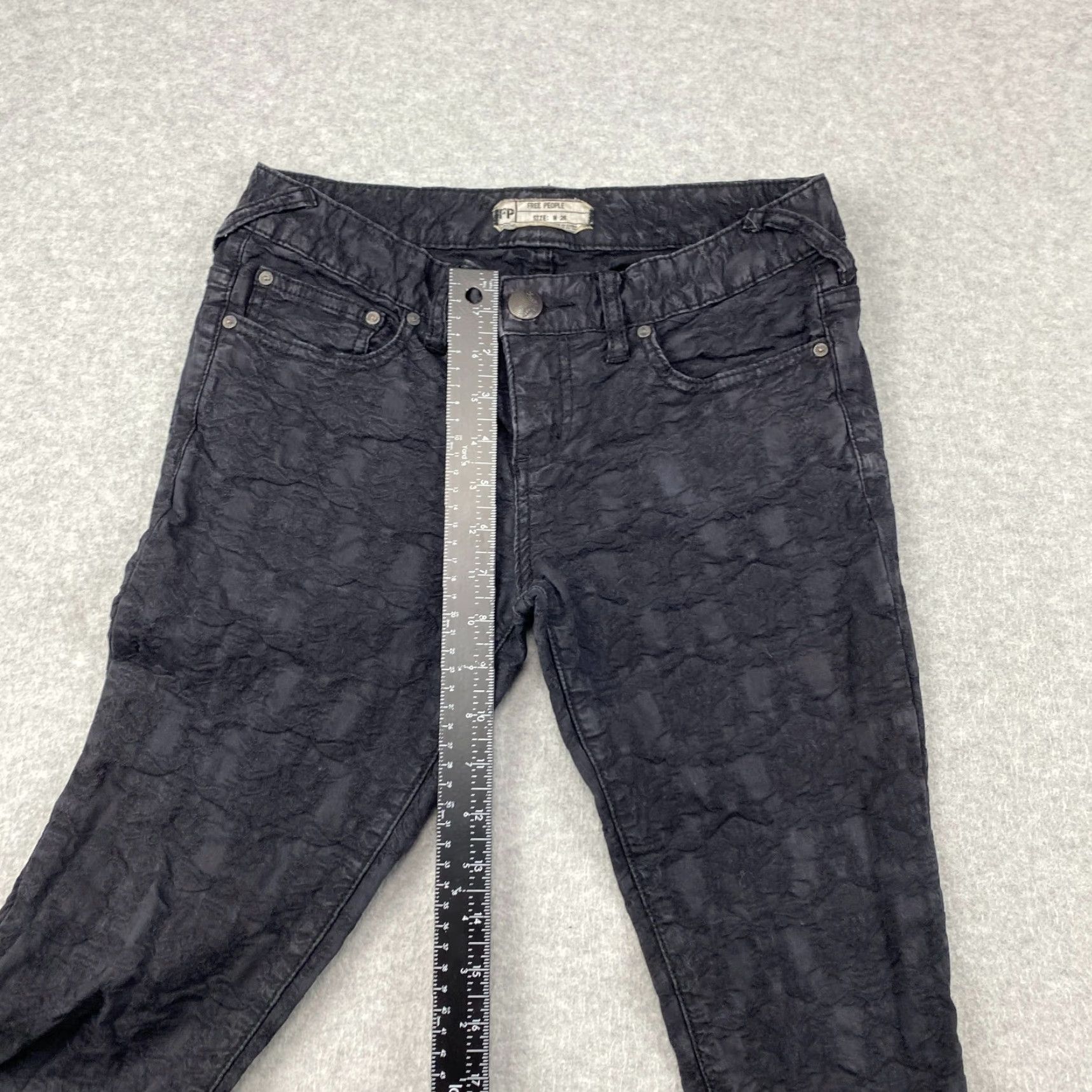 Free People Free People Jeans Womens Skinny Black Embroidered Floral Distressed Stretch 26 Festival Size 26" / US 2 / IT 38 - 4 Thumbnail