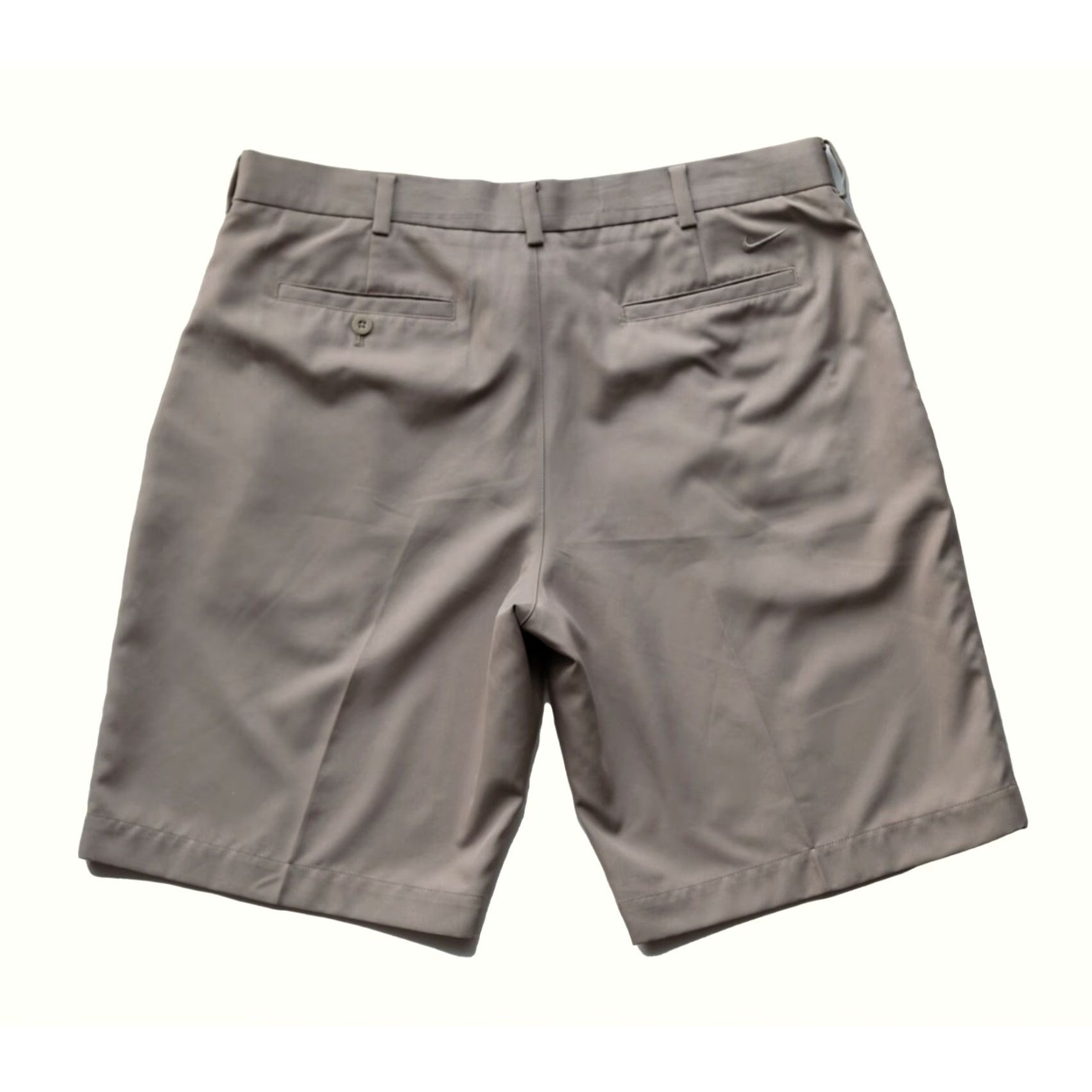 Nike VINTAGE Nike Golf Khaki Dri-FIT Men’s Adult Tan Shorts 36W 22"L SZ XL Navy? Size US 36 / EU 52 - 2 Thumbnail