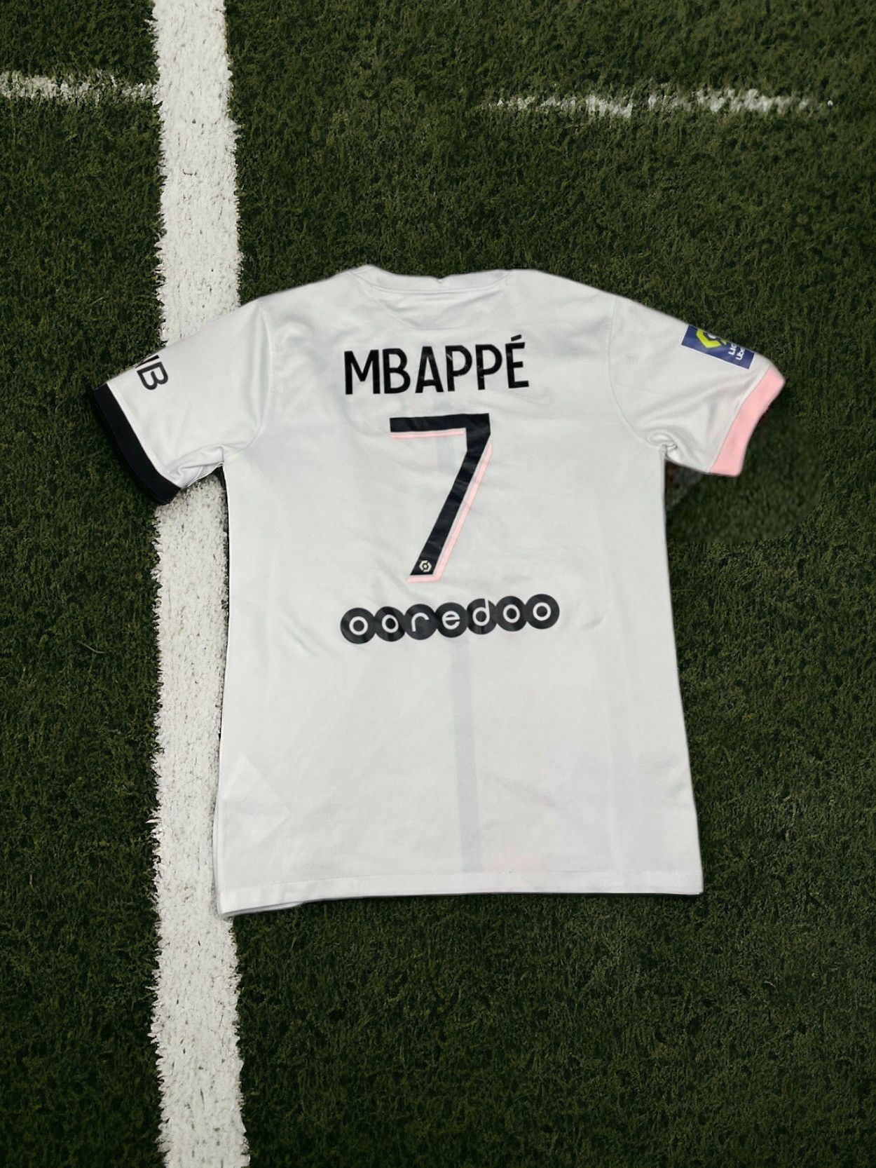 Nike Jersey Nike Paris Saint Germain Mbappe 2021/22 Size US M / EU 48-50 / 2 - 1 Thumbnail