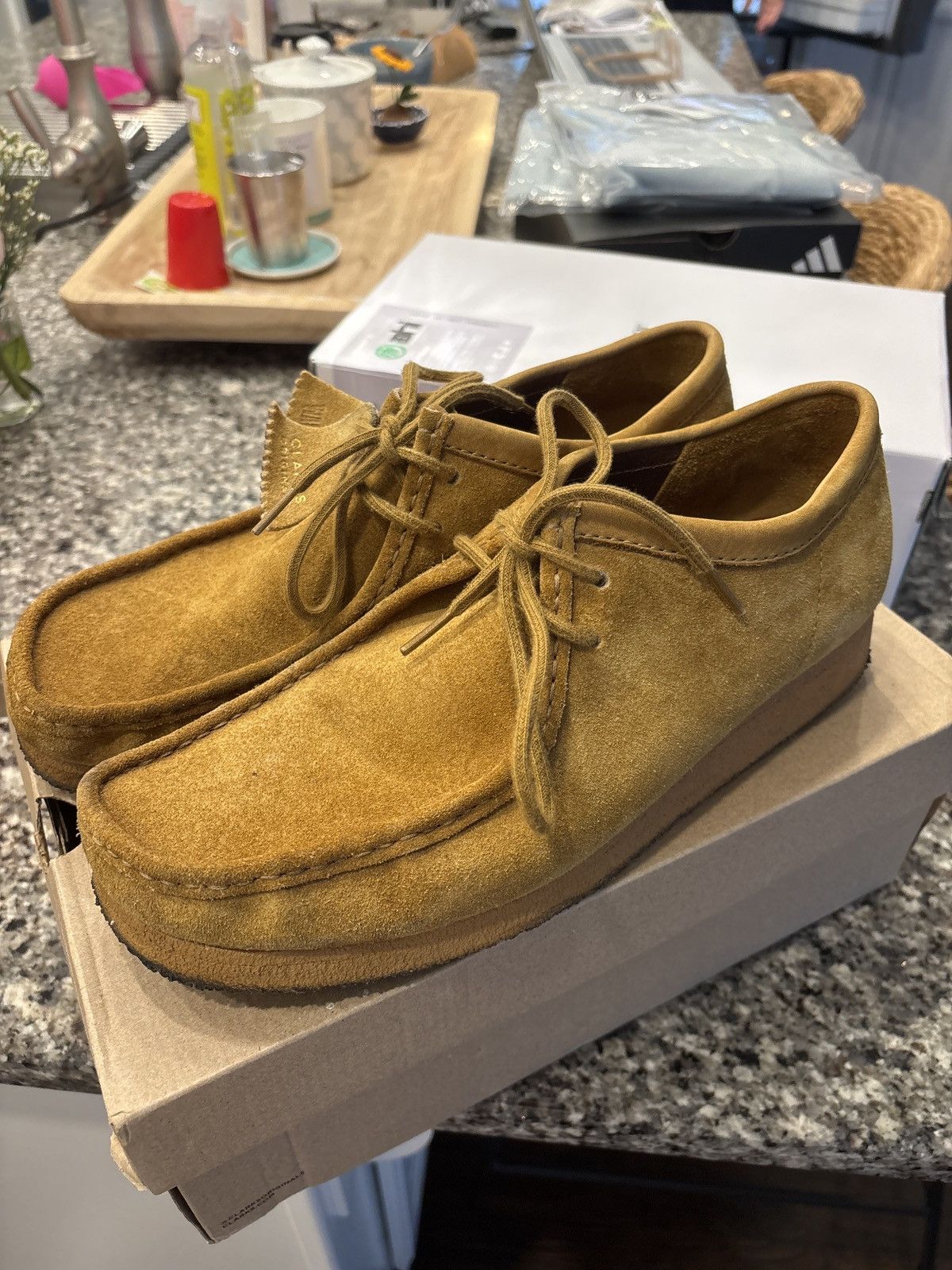 Clarks Clarks Originals Wallabee – Oak Harry Suede – Size 12 Size US 12 / EU 45 - 11 Thumbnail