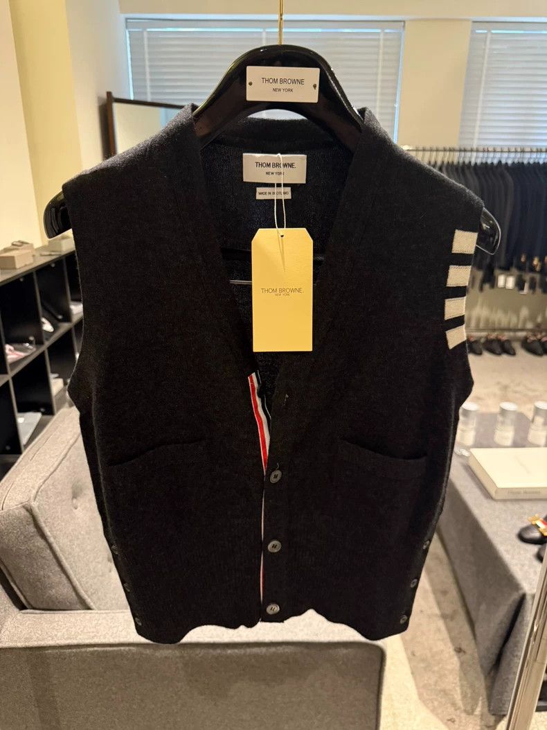 Thom Browne Thom Browne size2 Sheepskin vest Size US M / EU 48-50 / 2 - 1 Thumbnail
