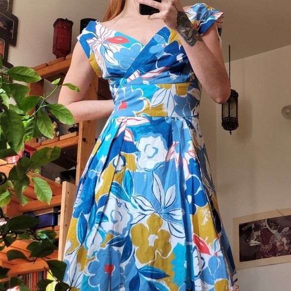 Other Emily and Fin Florence Blue Asilah Floral Midi Dress - S Size S / US 4 / IT 40 - 1 Thumbnail
