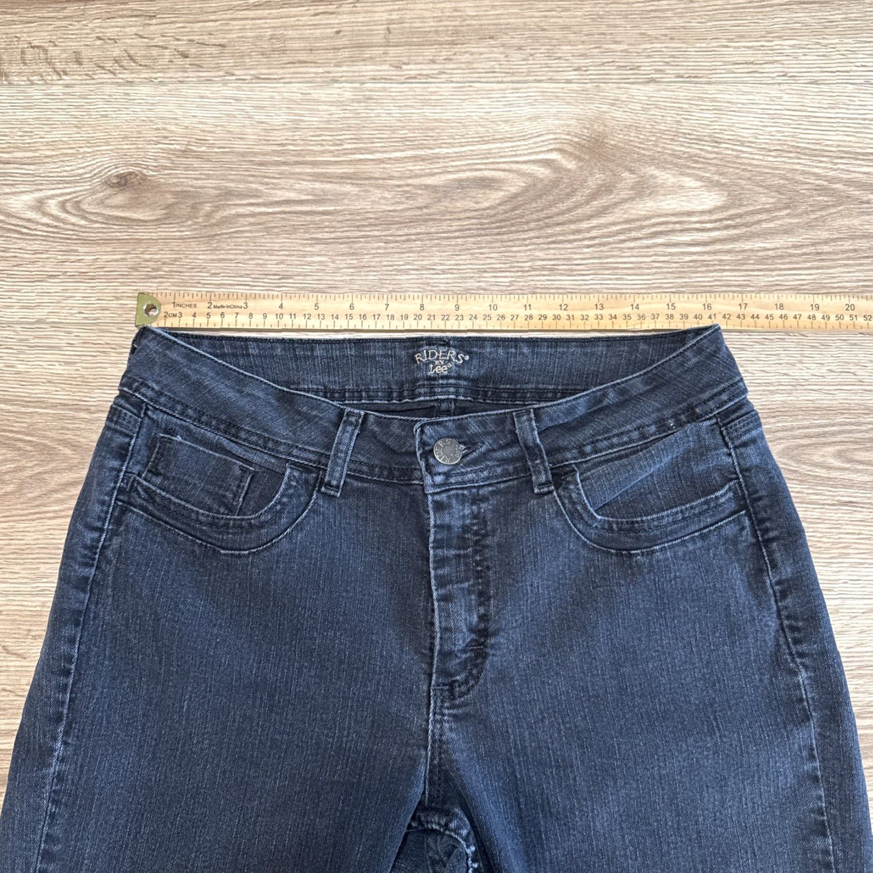 Vintage Lee Riders Jeans Mid Rise Straight Leg Size 12M Faded Black Stretch Size 34" / US 12 / IT 48 - 4 Thumbnail