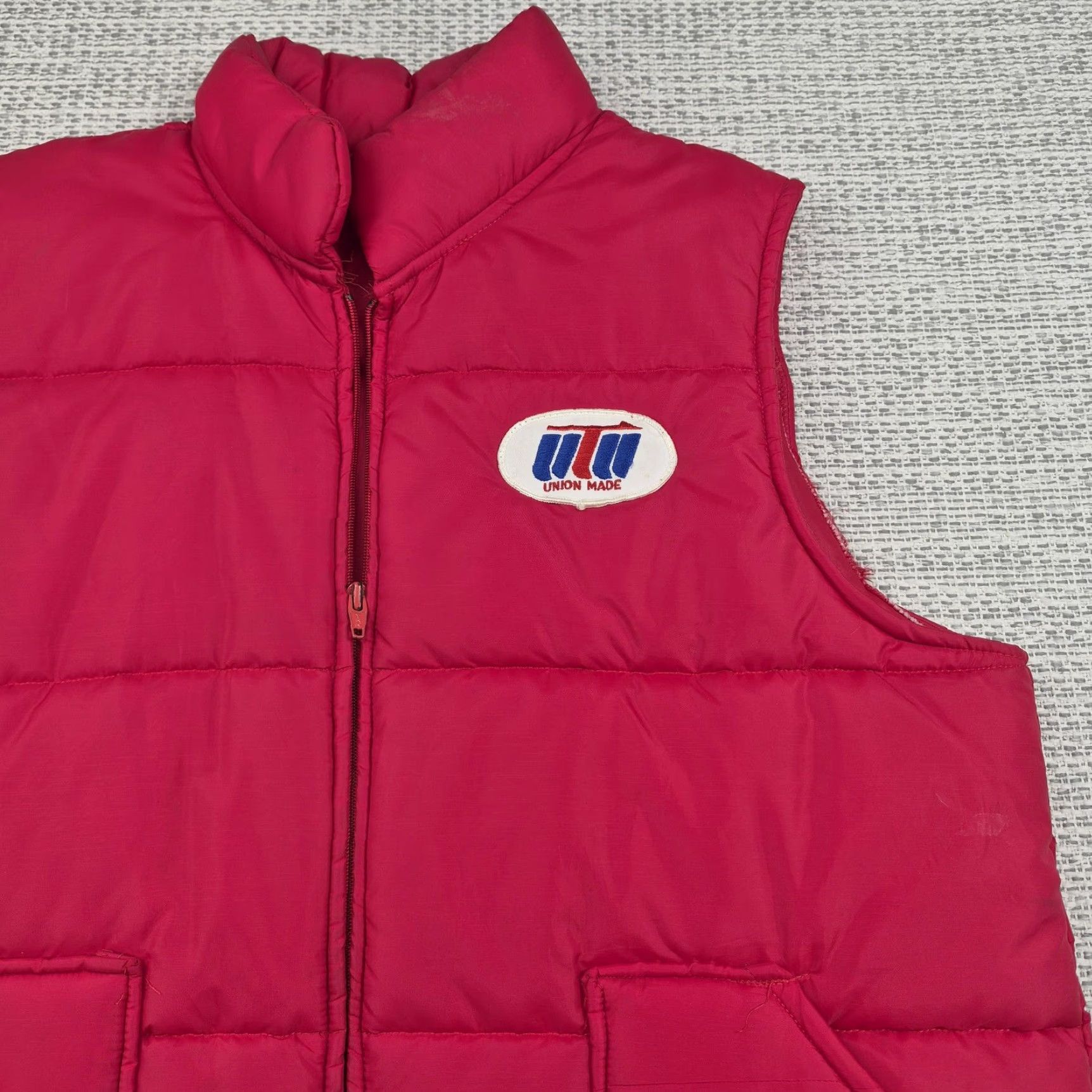 Vintage VINTAGE Swingster Vest Mens Large Red Puffer Quilted Union Made USA 70s 80s Size US L / EU 52-54 / 3 - 3 Thumbnail