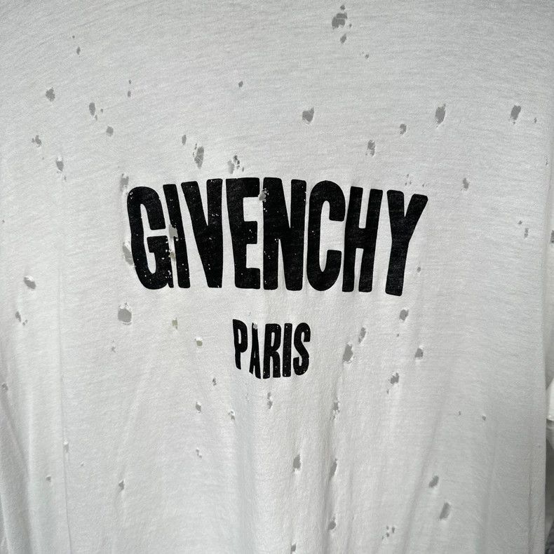 Givenchy Givenchy Letter Print Round Neck Short Sleeve SS22 Ripped Size US L / EU 52-54 / 3 - 5 Thumbnail