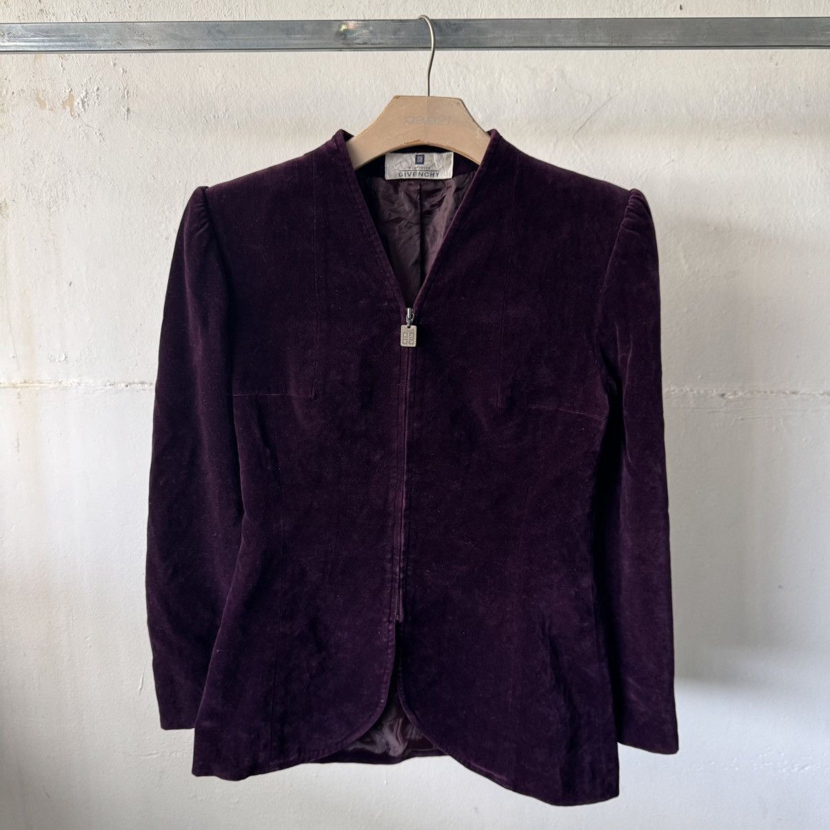 Givenchy 1990 Givenchy Boutiques Velvet Purple Zipper Coat Size S / US 4 / IT 40 - 1 Thumbnail