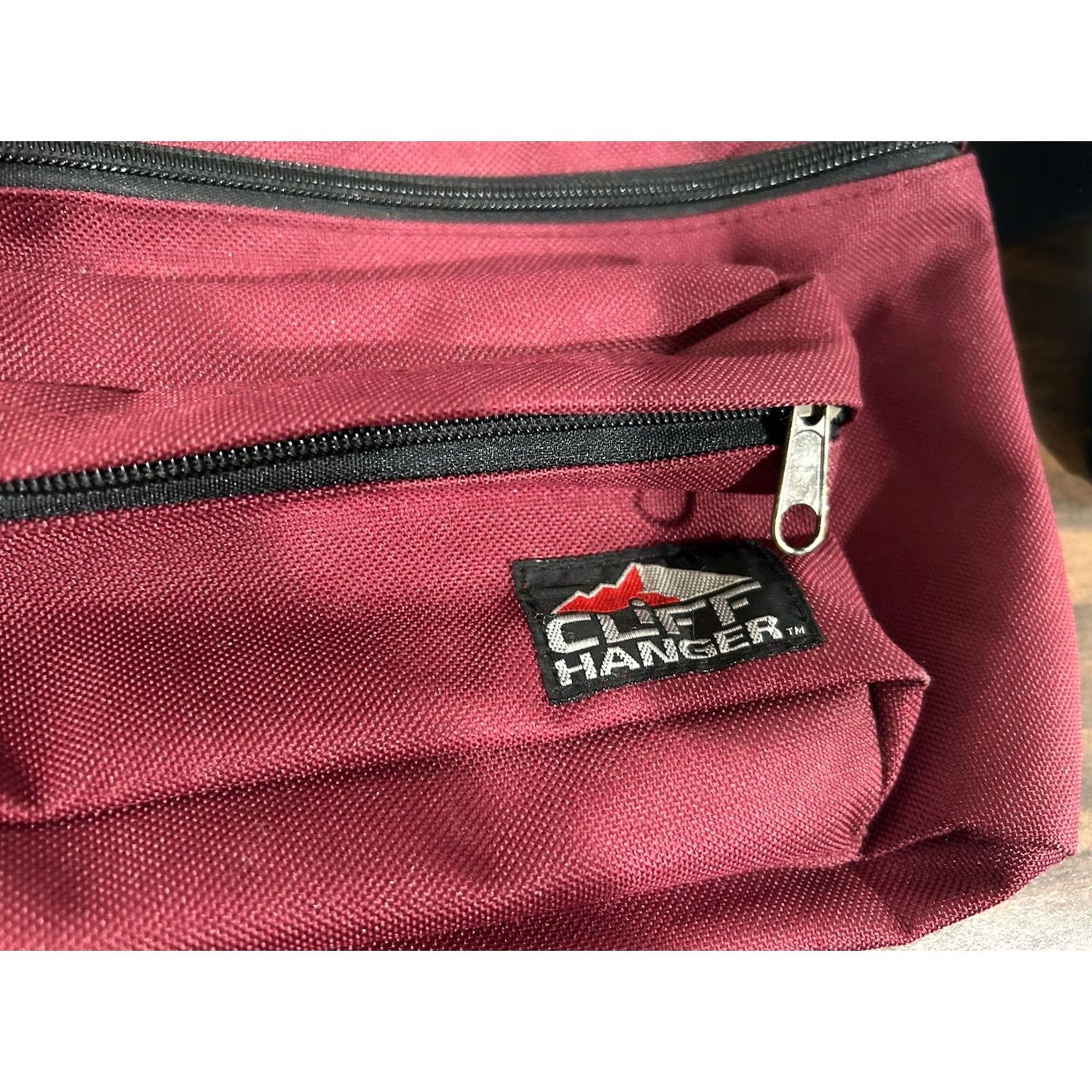 Vintage VINTAGE Cliff Hanger Burgundy 2 Pocket Adjustable Hip Waist Bag 90s Red Nylon Unisex Adult Messenger Cross Body Size ONE SIZE - 4 Thumbnail