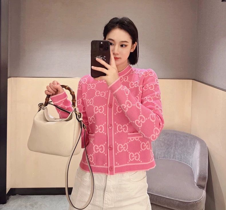 Gucci Gucci 24 pink logo jacquad full printed cotton round neck Size S / US 4 / IT 40 - 9 Thumbnail