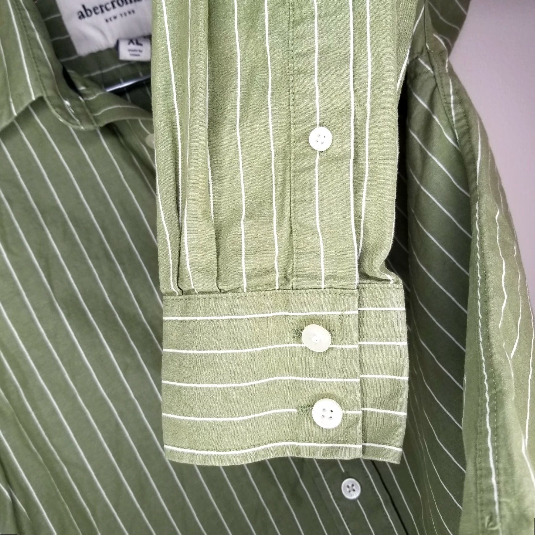 Abercrombie & Fitch Abercrombie & Fitch Shirt Men XL Green Muscle Long Sleeve Button-Up - Regular Fit, 19" Pit to Pit, 25" Length Size US XL / EU 56 / 4 - 4 Thumbnail