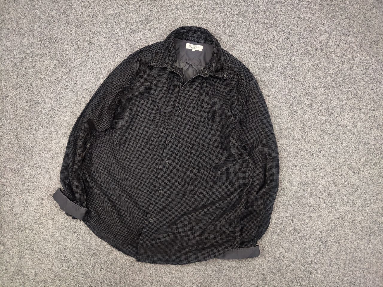Le Grande Bleu (L.G.B.) Original Wash Vintage Japan Made Uniqlo Dark corduroy Shirt Size US XL / EU 56 / 4 - 4 Thumbnail