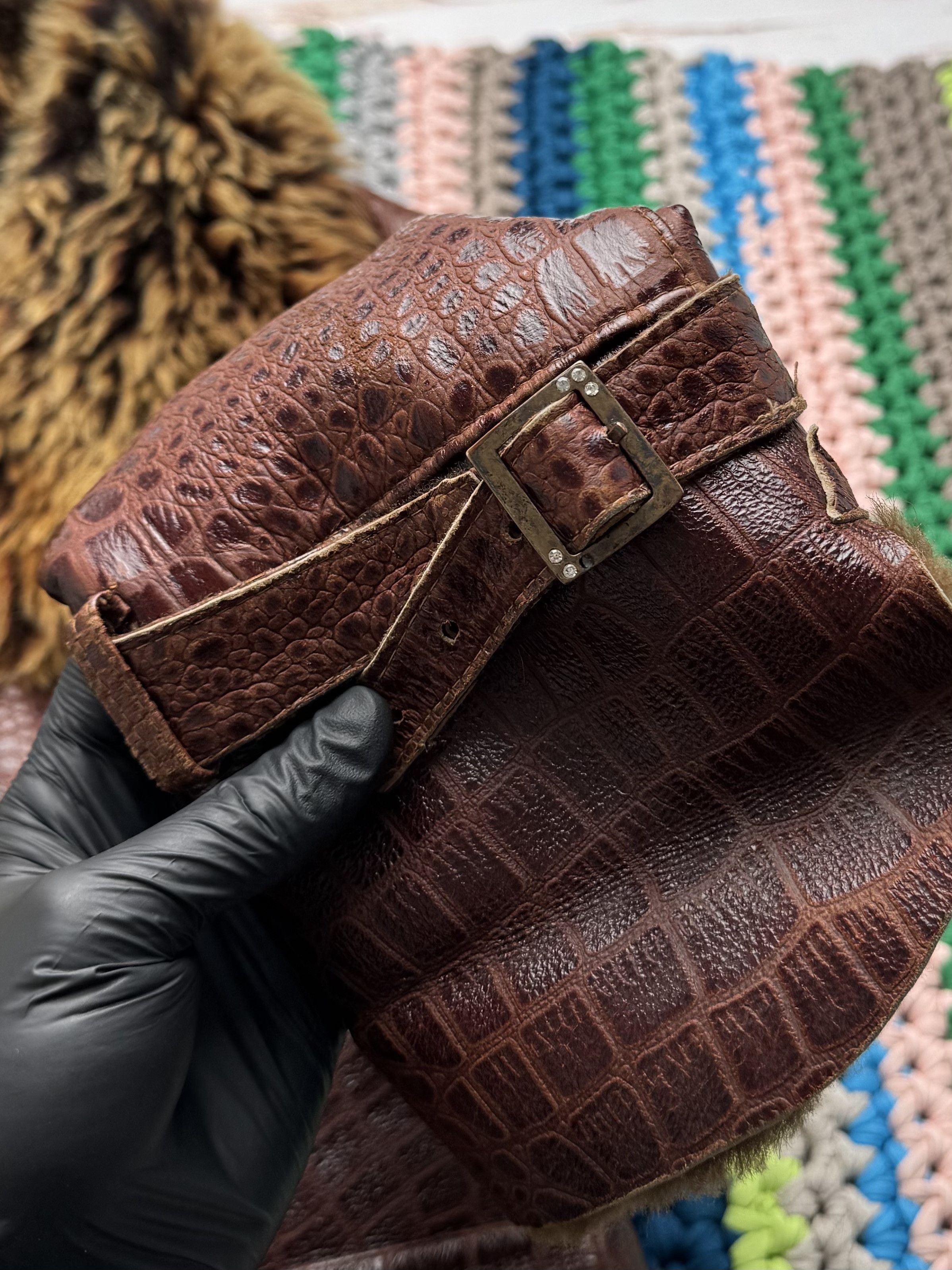 Vintage Vintage Brown Embossed Leather Shearling Y2K Jacket Size M / US 6-8 / IT 42-44 - 10 Thumbnail