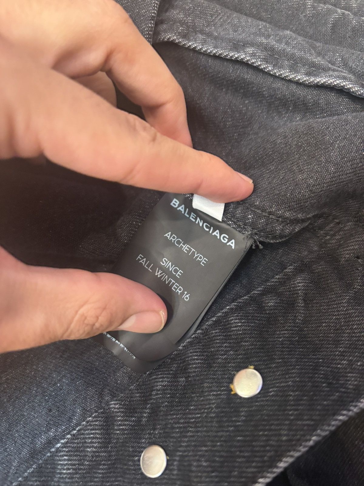 Balenciaga Balenciaga Relaxed Denim Jacket Size XS / US 0-2 / IT 36-38 - 14 Thumbnail