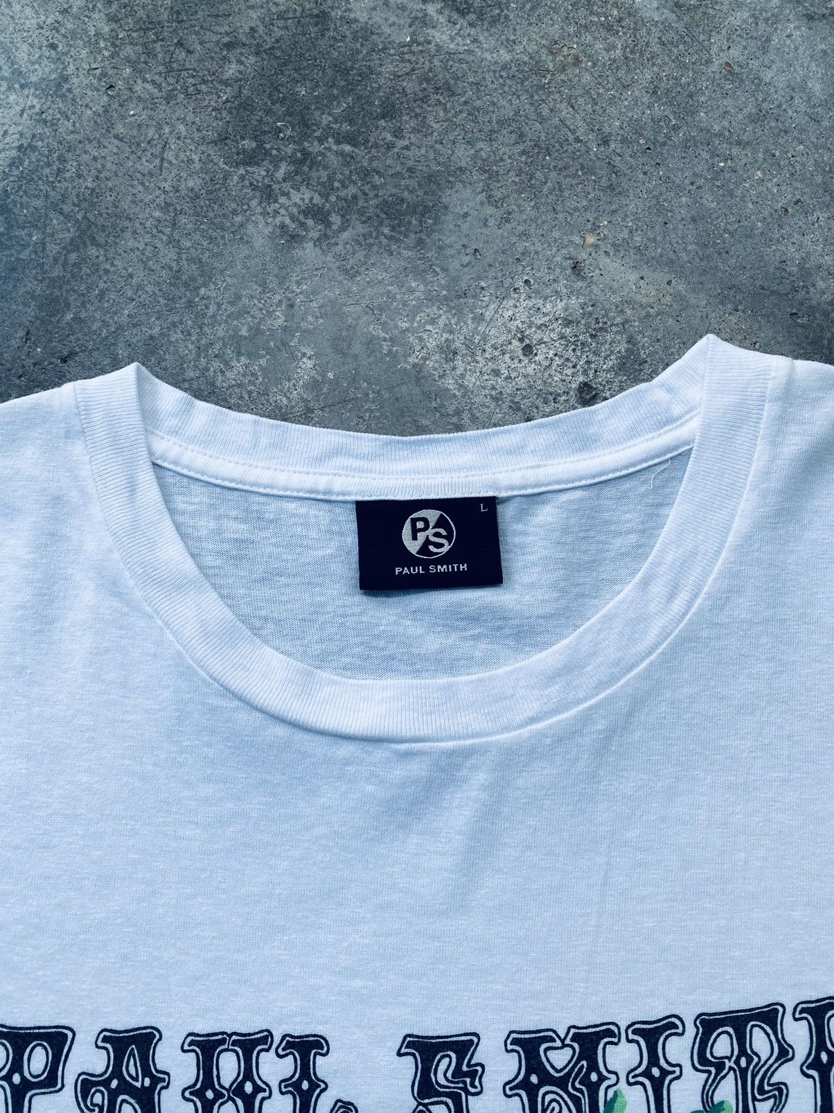 Paul Smith Vintage 90s Paul Smith Selena Commune Art Tees Size US L / EU 52-54 / 3 - 5 Thumbnail