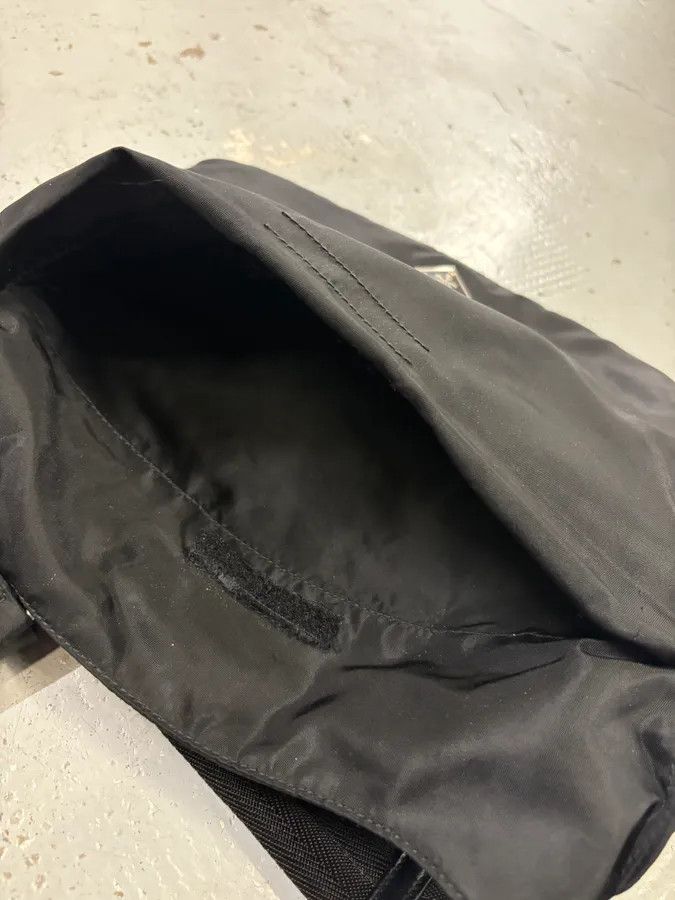 Prada 2000s Prada Black Nylon Crossbody Bag Size ONE SIZE - 10 Thumbnail