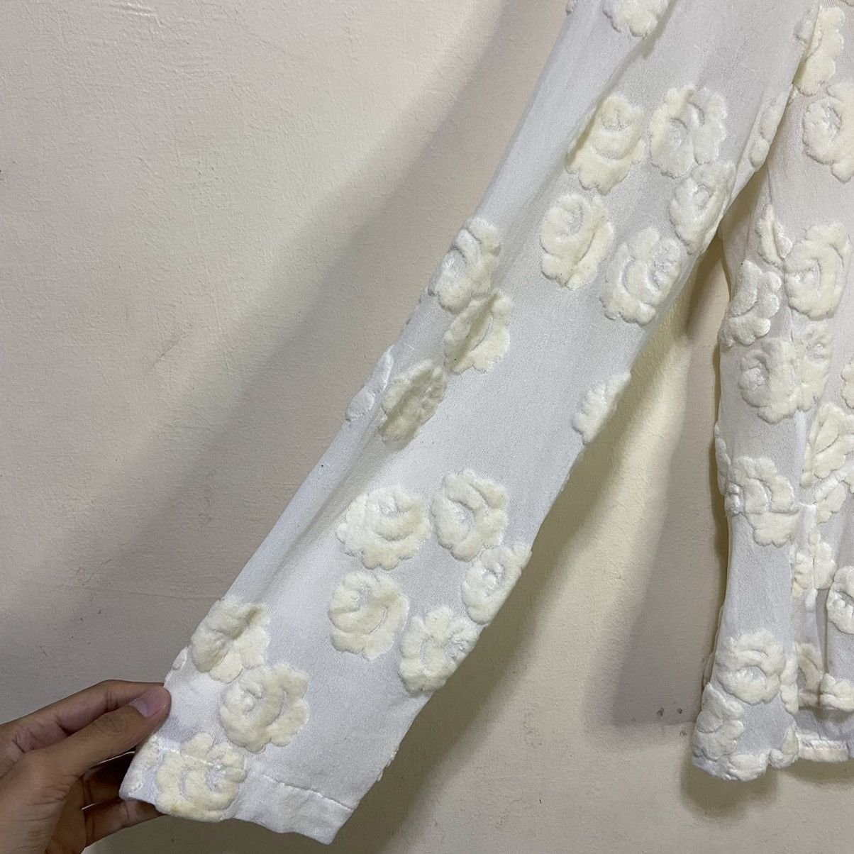 Tricot Comme des Garcons Comme des Garcons Tricot Flower Design Mesh Long Sleeve Tops Size M / US 6-8 / IT 42-44 - 8 Thumbnail