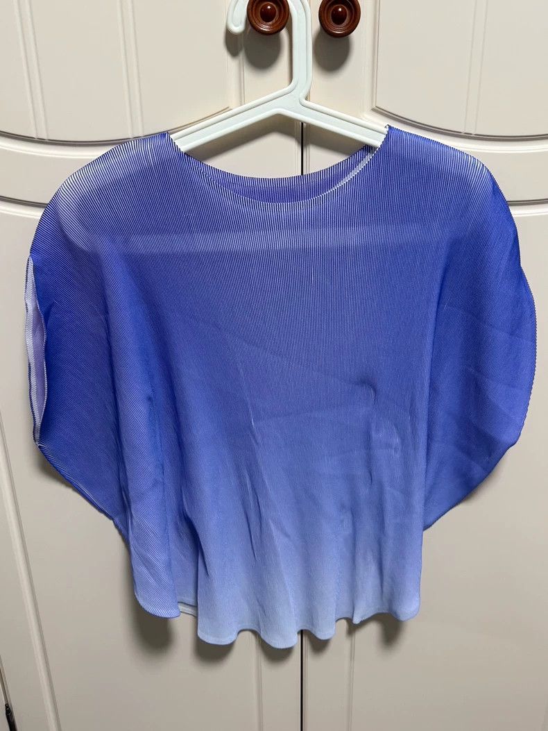 Issey Miyake Issey Miyake size:3 A gradient purple pleated round top Size XS / US 0-2 / IT 36-38 - 2 Thumbnail